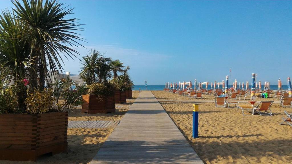 Flat Bibione Leilighet Eksteriør bilde
